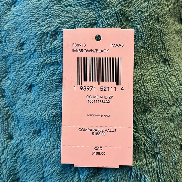 Coach Medium Id Zip Wallet In Signature Canvas - Picture 4 of 4